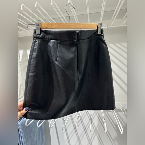 WILFRED- PATIO MINI SKIRT - Picture 4 of 4